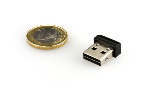 Bild von Verbatim Store 'n' Stay NANO - USB-Stick 16 GB - Schwarz
